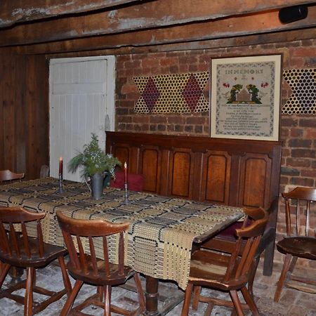 Wayside Inn Middletown Εξωτερικό φωτογραφία