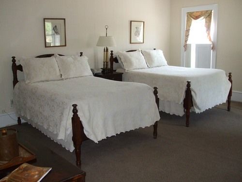 Wayside Inn Middletown Εξωτερικό φωτογραφία